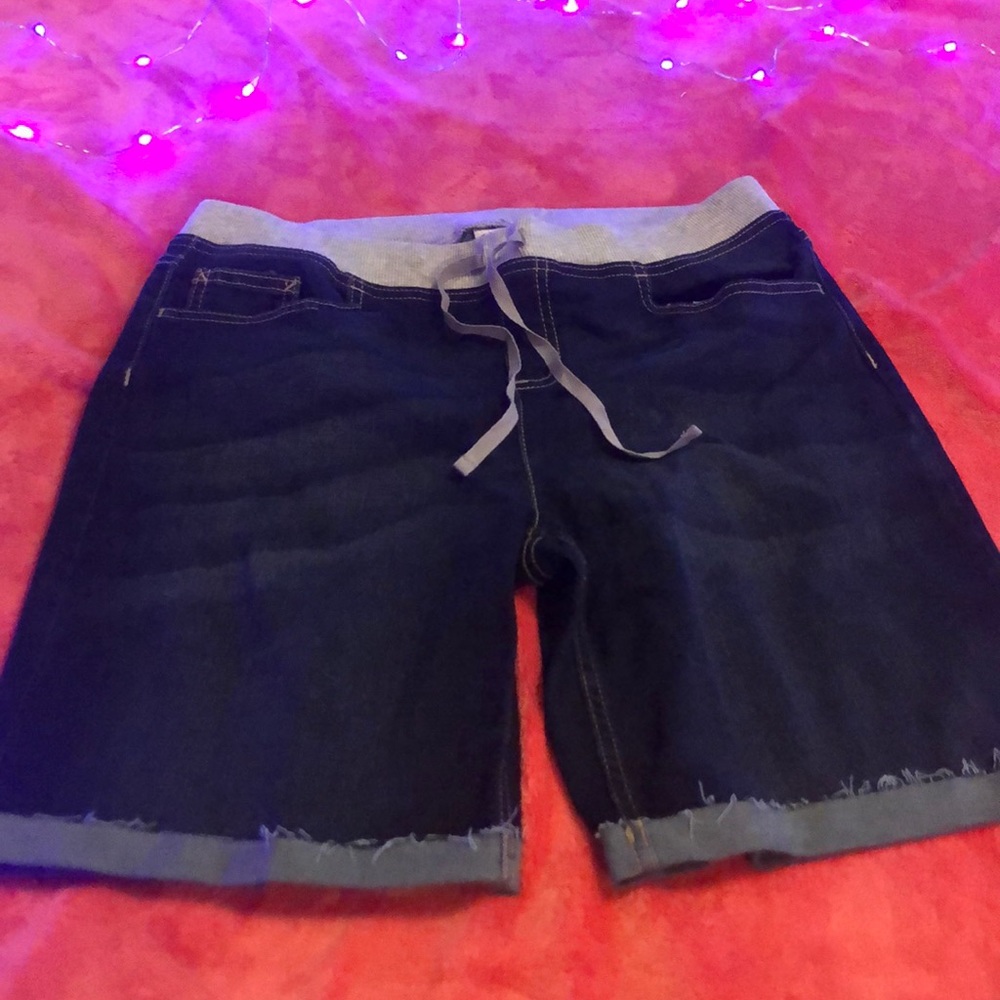 Brand new Bermuda justice shorts